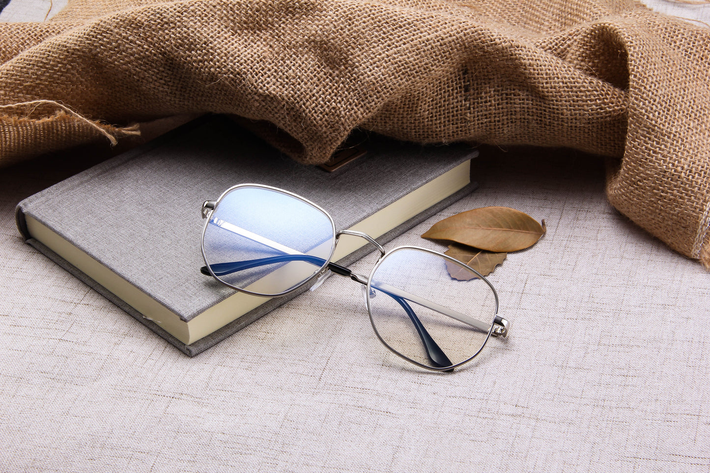 Metal Light Eyewear Oval Glasses PC Oversized Flat Glasses Womens/Mens