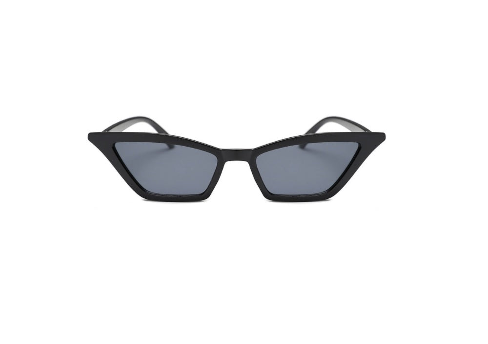 Vintage Classic and Stylish Sunglasses Women Cat Eye Luxury Brand Ladies Sun Glasses Retro Small