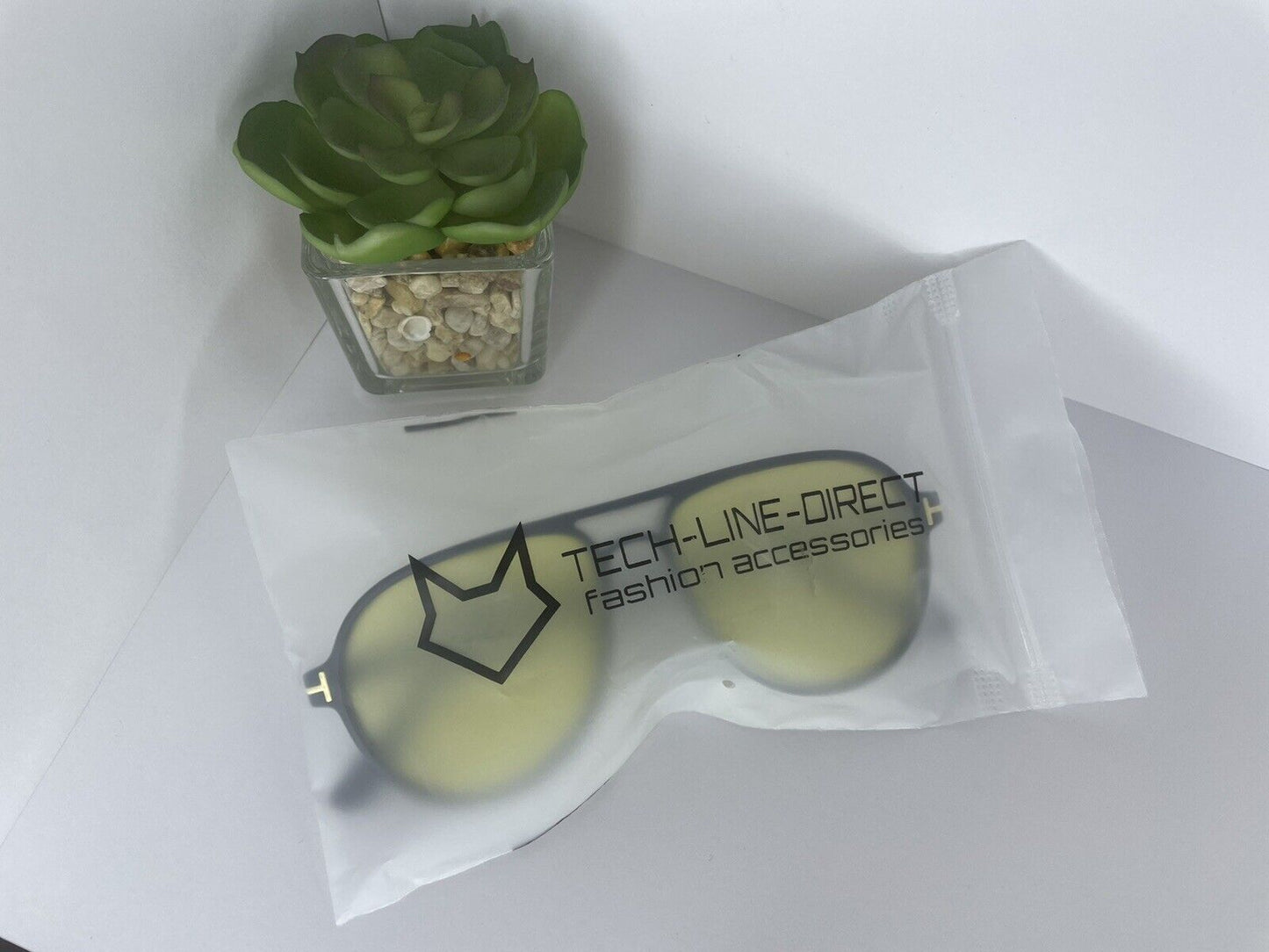 Classic and stylish Fashion Mens Black Sunglasses Retro Vintage Shades Designer UK UV400