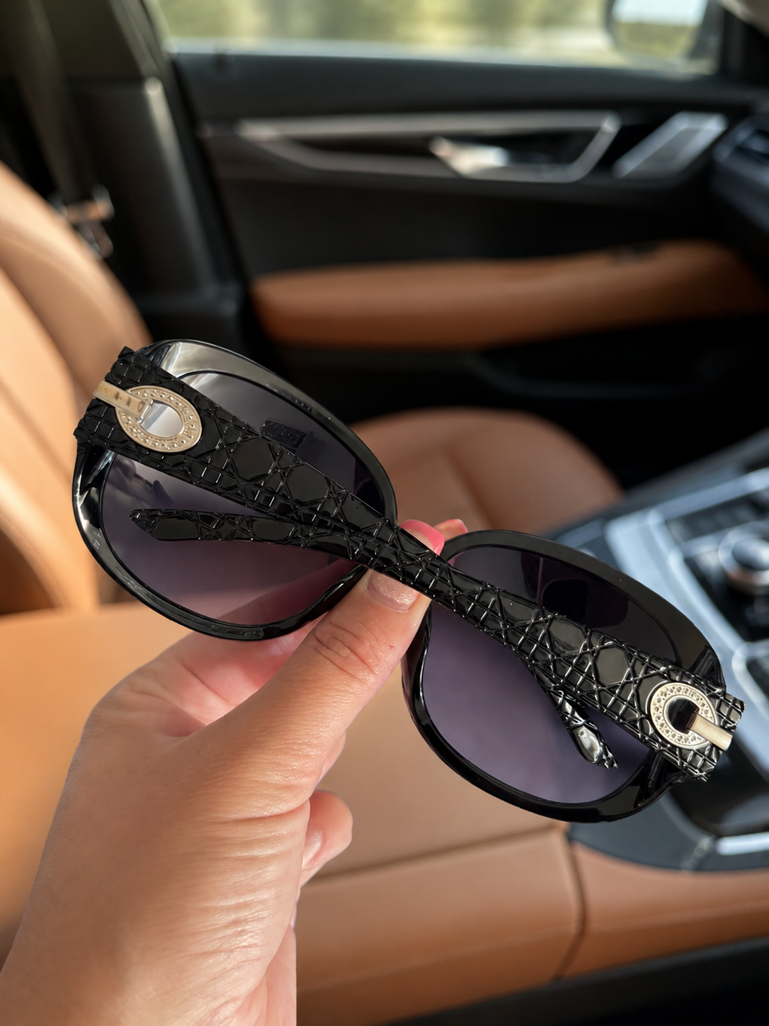 Women's Oversized Black Sunglasses UV400 Gradient Lens Designer Style Fashion UK