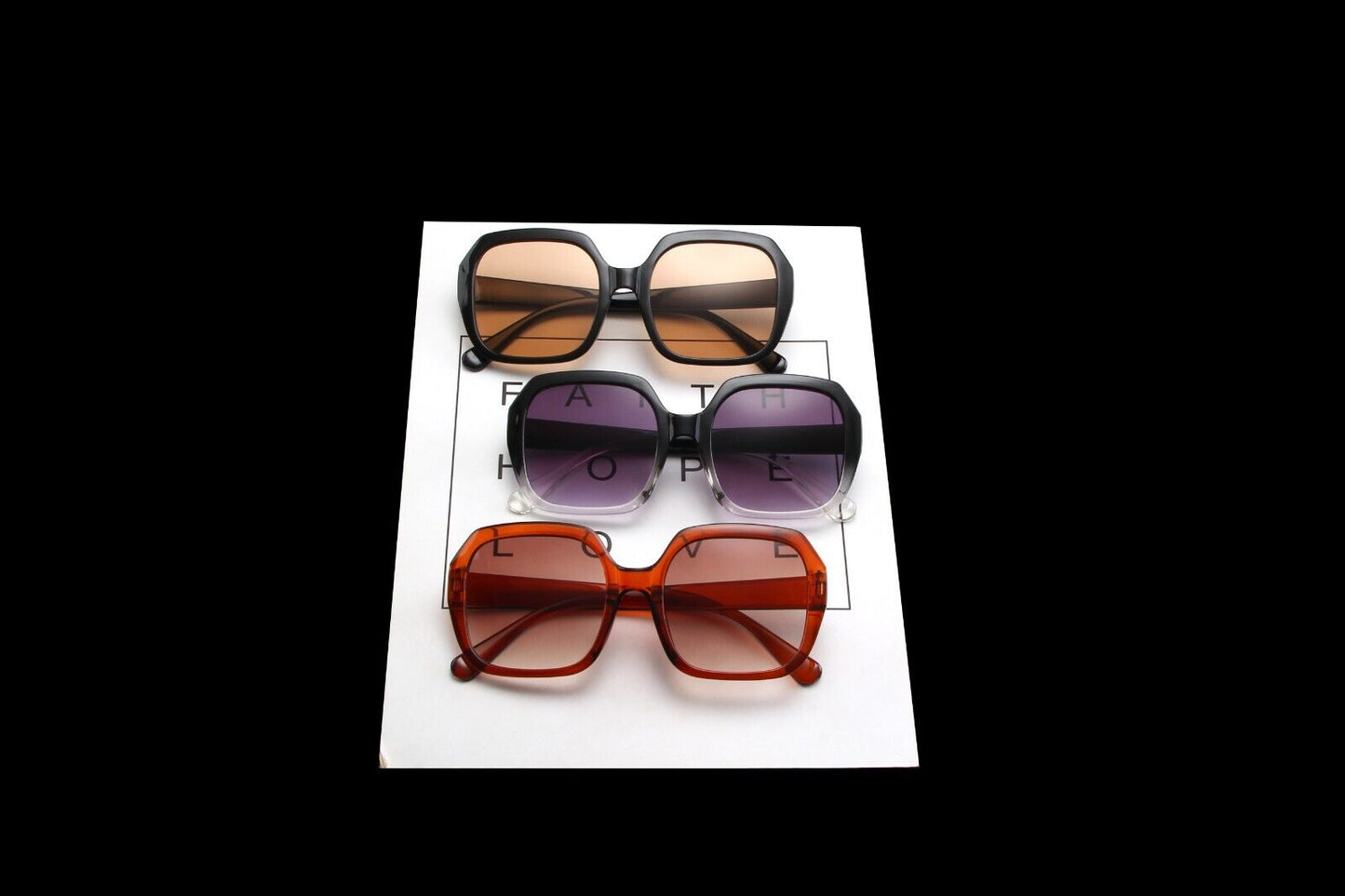 Stylish and Modern Square Sunglasses Elevate Your Look with Bold Fashion Glasses