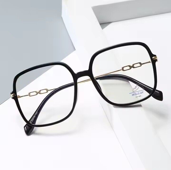 Vintage Oversized Square Eyeglasses - Retro Bold Frame Fashion Eyewear Unisex
