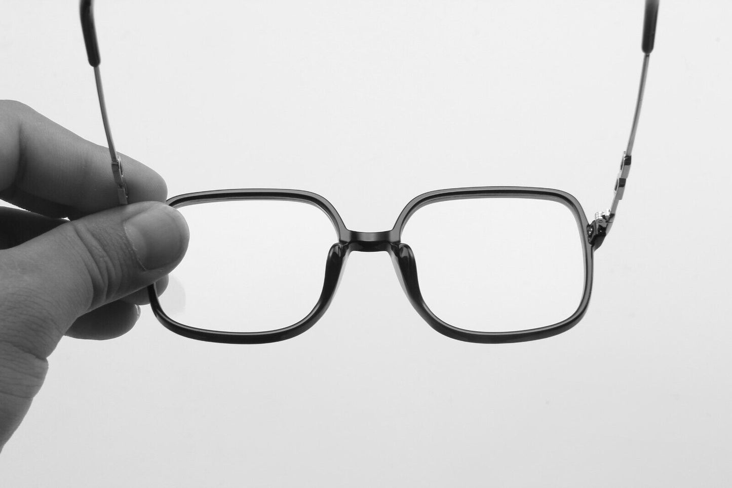 Vintage Oversized Square Eyeglasses - Retro Bold Frame Fashion Eyewear Unisex