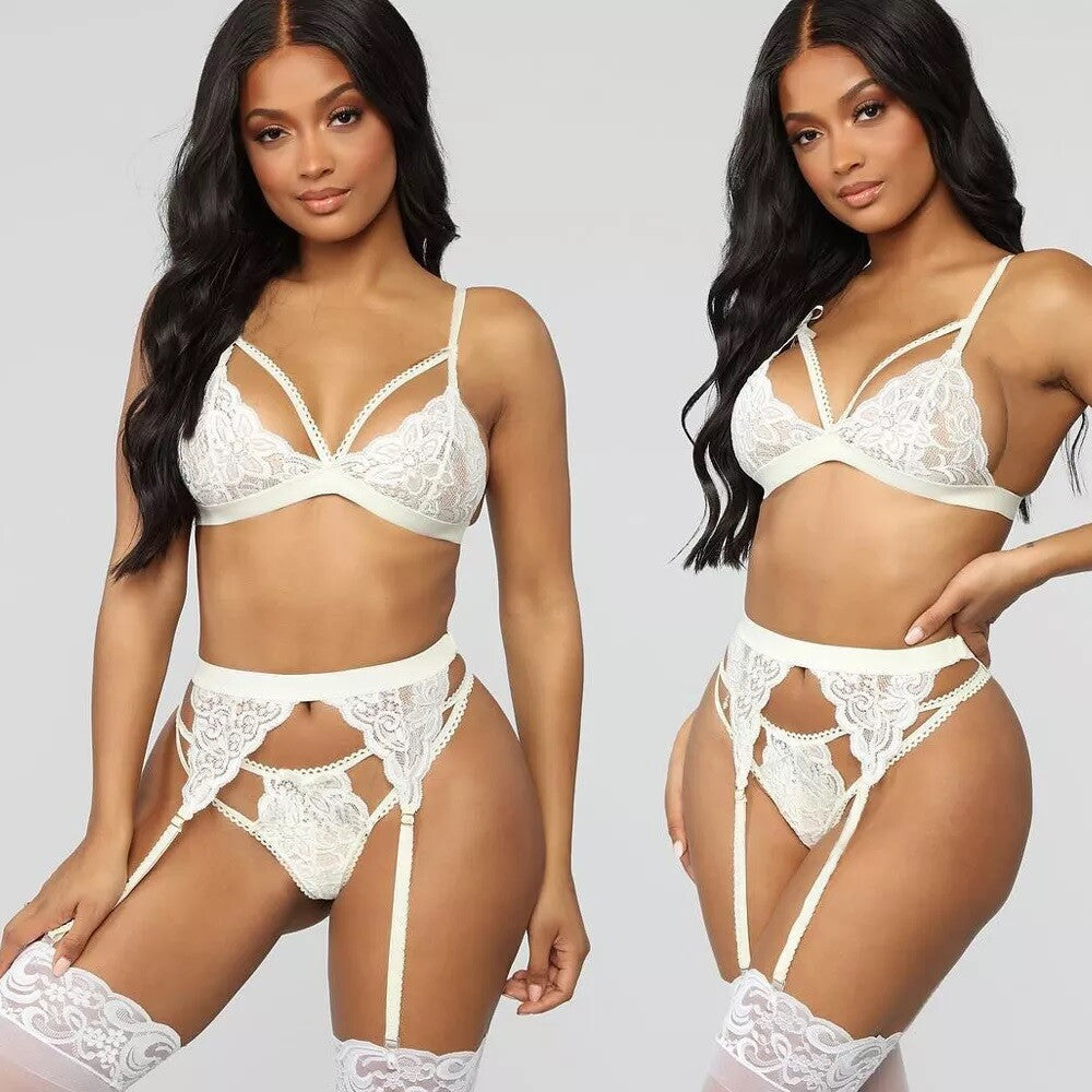 Black Lace Three Piece Underwear Set. Bra,Thong & Garter Belt. Sexy Lingerie