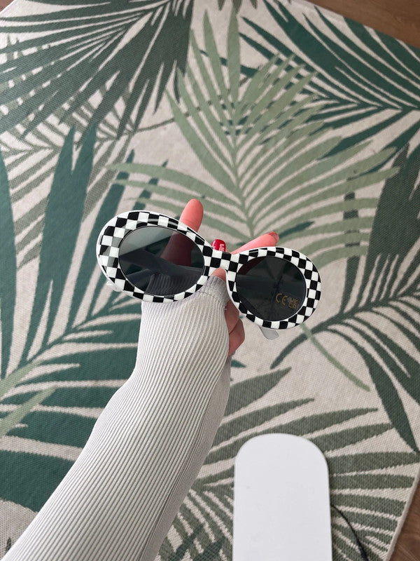 New fashion Kurt Cobain Oval Sunglasses Harajuku Men Vintage Retro Female