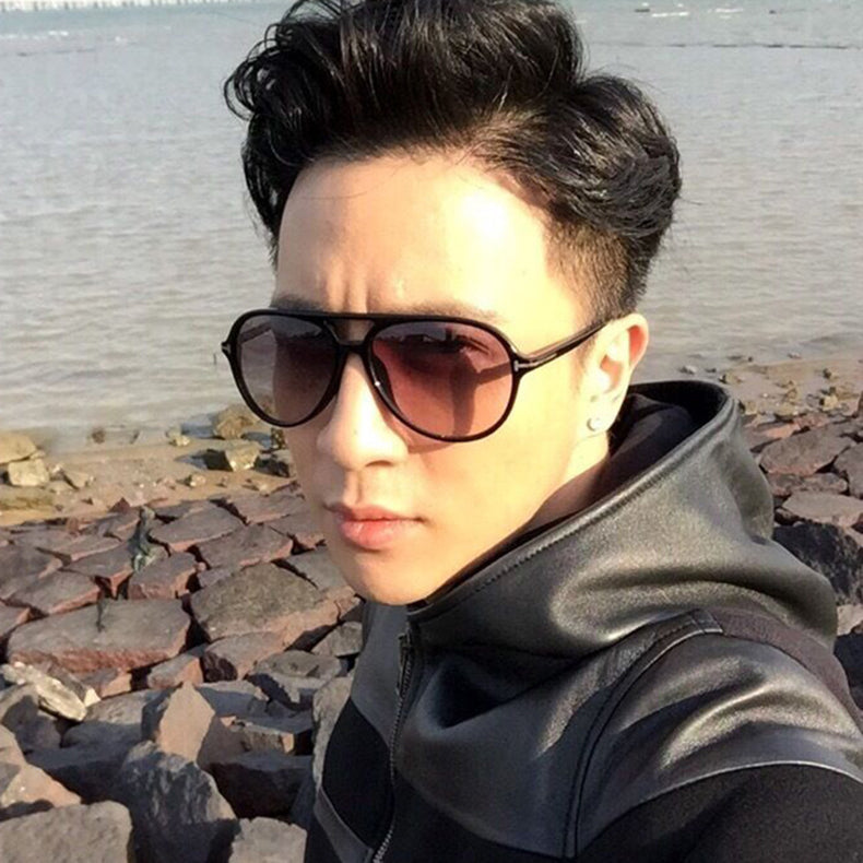 Classic and stylish Fashion Mens Black Sunglasses Retro Vintage Shades Designer UK UV400