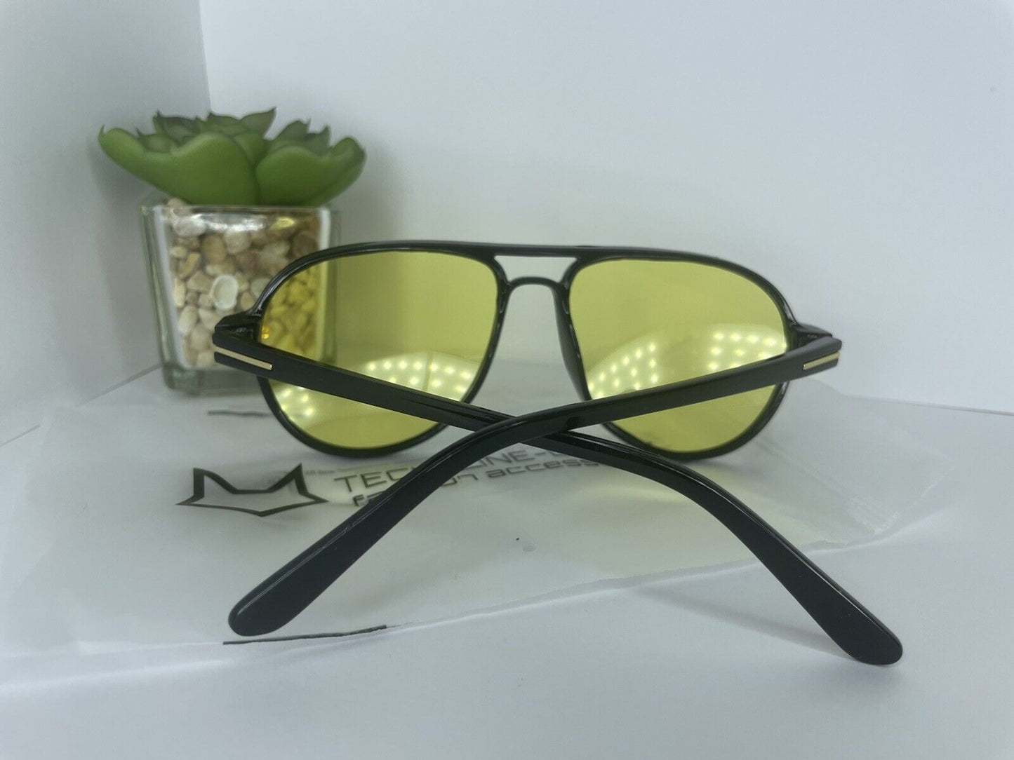 Classic and stylish Fashion Mens Black Sunglasses Retro Vintage Shades Designer UK UV400